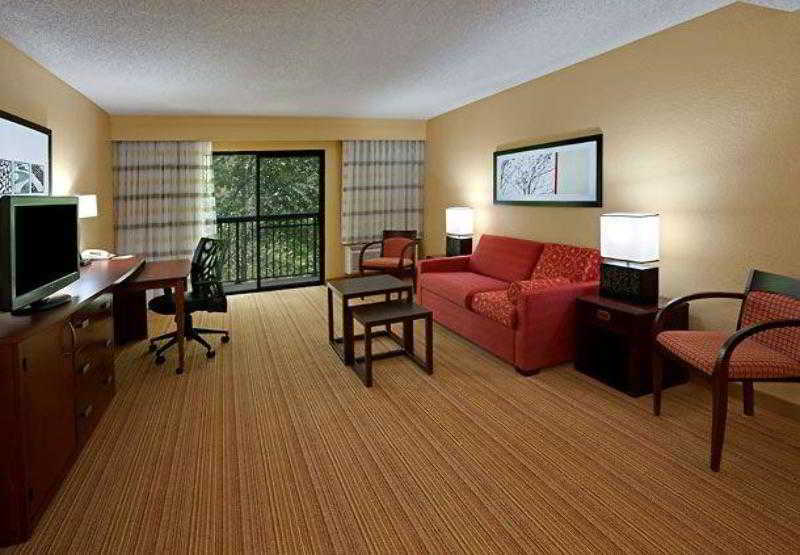 Hotel Courtyard Tampa Brandon Heartland Exterior foto